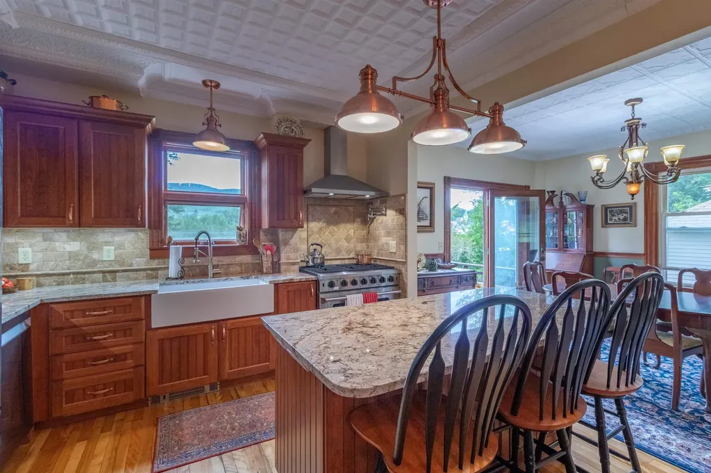 92 Derby Street Brighton VT 05846