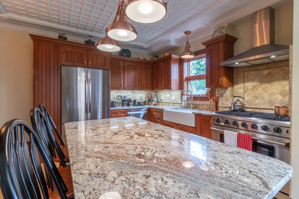 92 Derby Street Brighton VT 05846