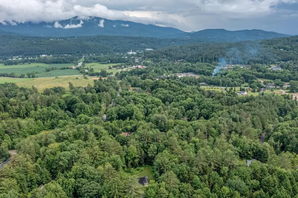 95 Alpine Meadows Stowe VT 05672