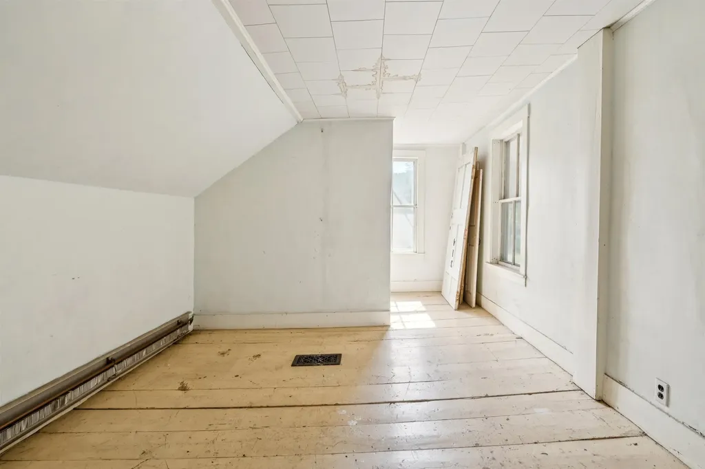 314 Vt Route 110 Tunbridge VT 05077