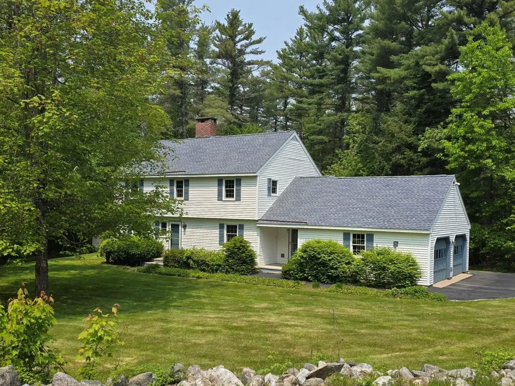 195 Pine Hill Road New London NH 03257