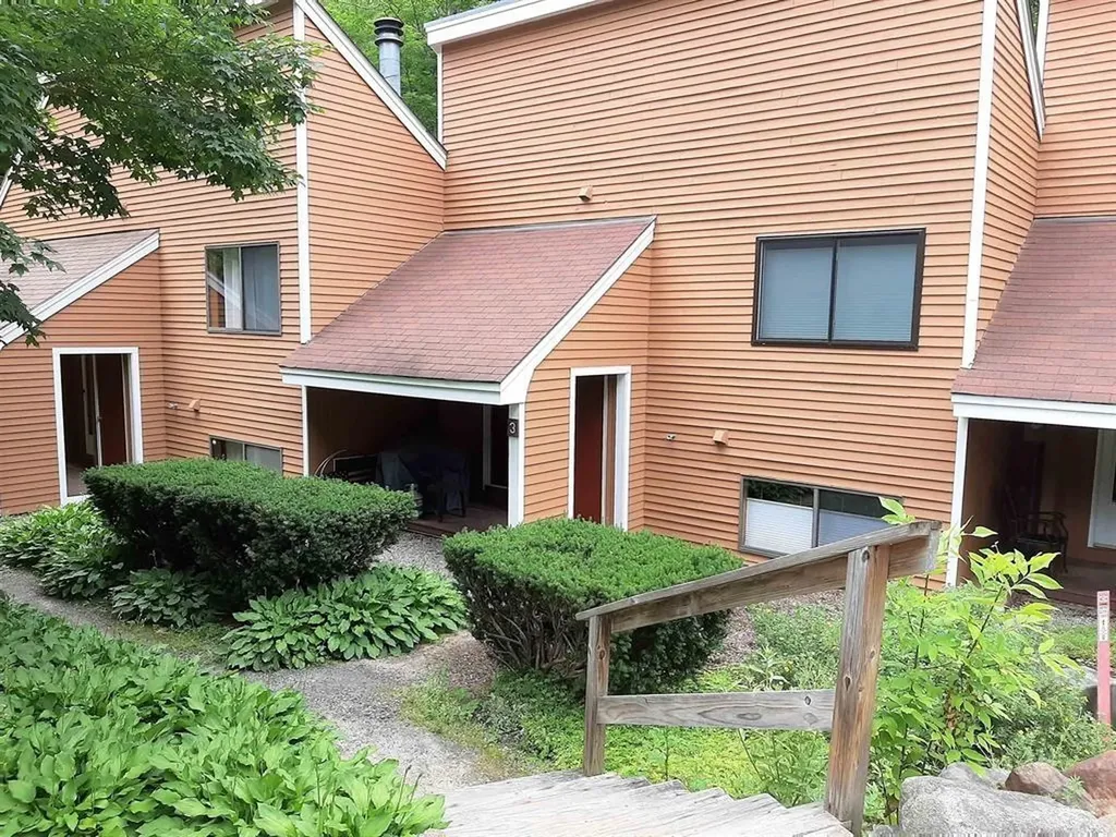 8 Streamside Road Campton NH 03223