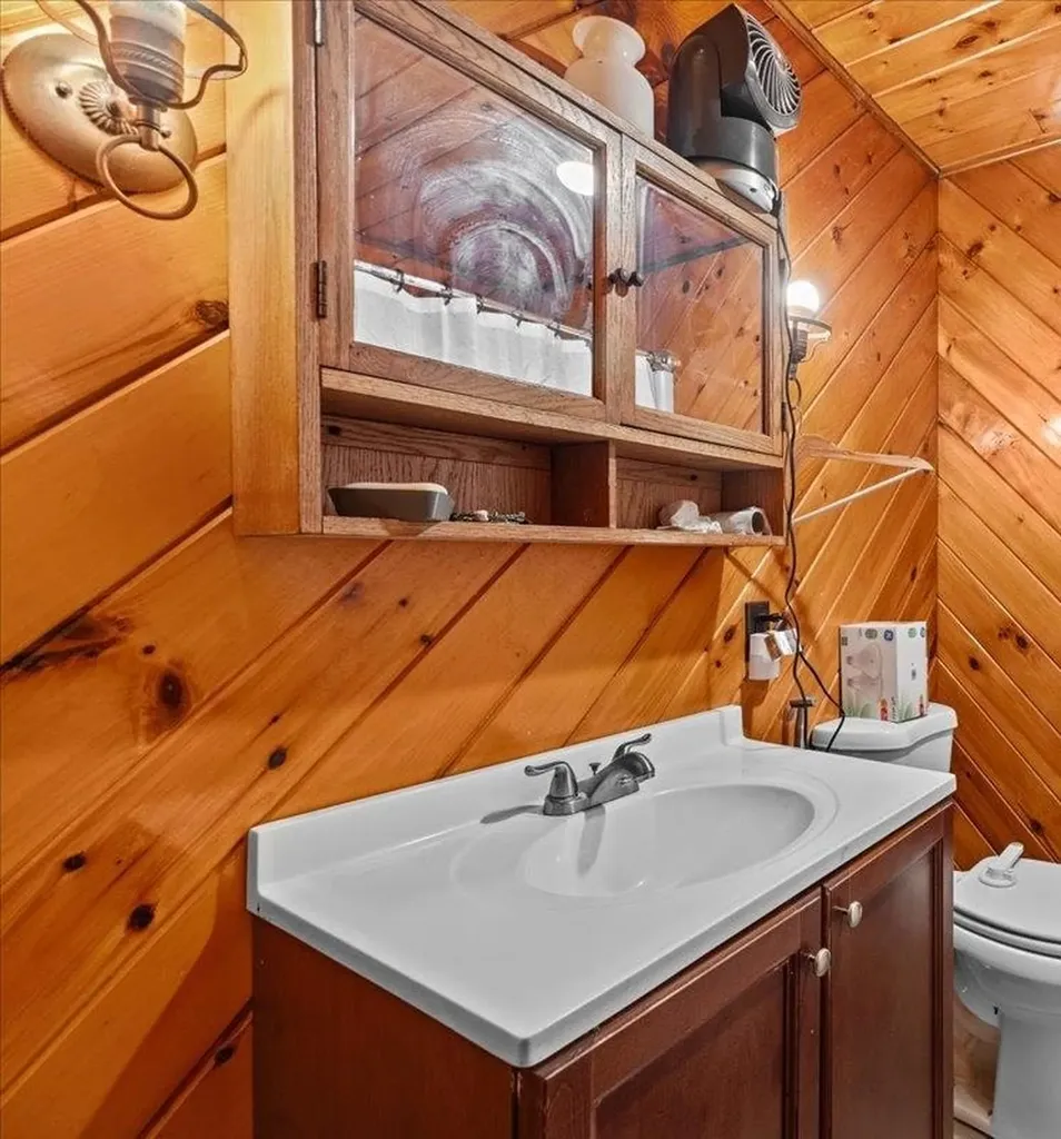 14 Hog Island Road Swanton VT 05488