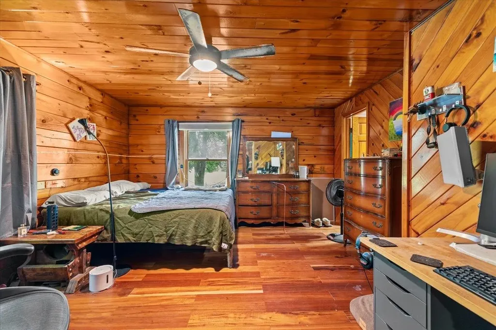 14 Hog Island Road Swanton VT 05488