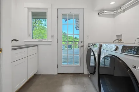 190 Vt Route 11 Peru VT 05152