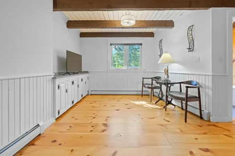 190 Vt Route 11 Peru VT 05152