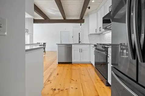 190 Vt Route 11 Peru VT 05152