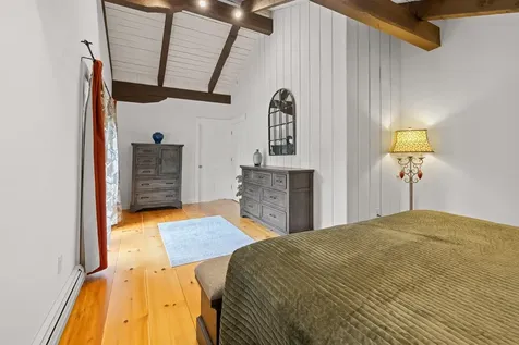 190 Vt Route 11 Peru VT 05152