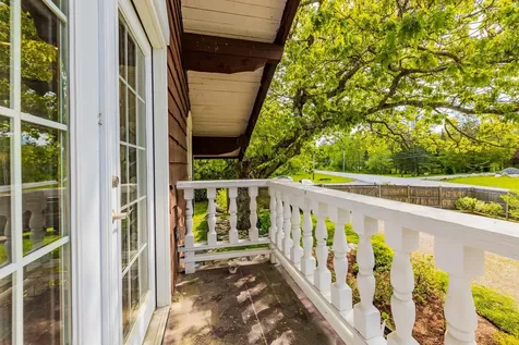 190 Vt Route 11 Peru VT 05152