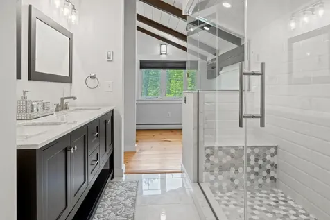 190 Vt Route 11 Peru VT 05152