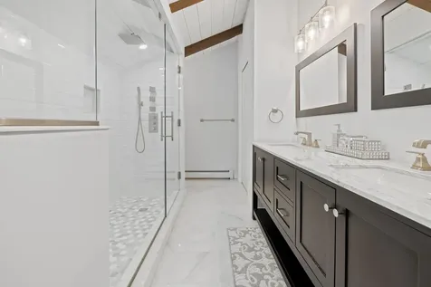 190 Vt Route 11 Peru VT 05152