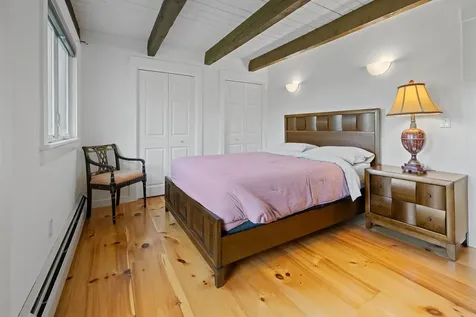 190 Vt Route 11 Peru VT 05152