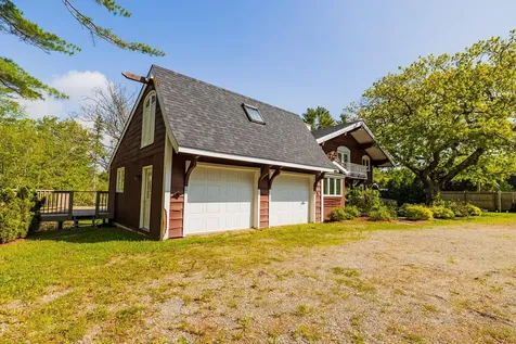 190 Vt Route 11 Peru VT 05152