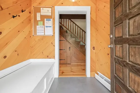 190 Vt Route 11 Peru VT 05152