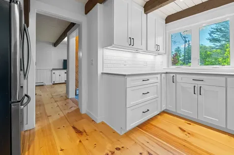 190 Vt Route 11 Peru VT 05152