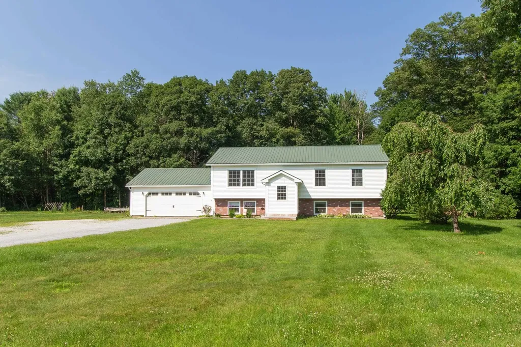10 Miller Court Milton VT 05468