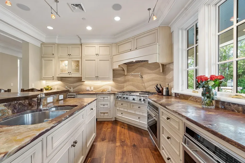 30 Leopard's Leap Road Meredith NH 03253