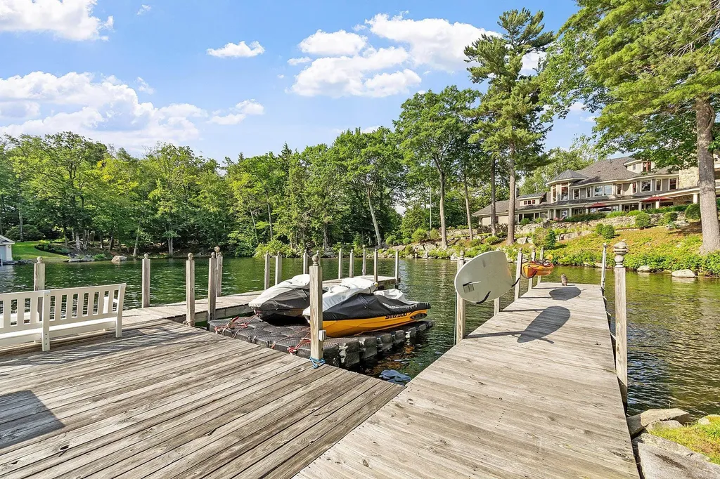 30 Leopard's Leap Road Meredith NH 03253