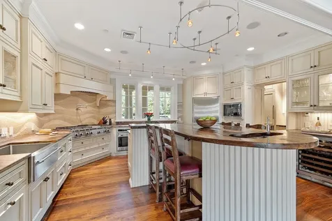 30 Leopard's Leap Road Meredith NH 03253