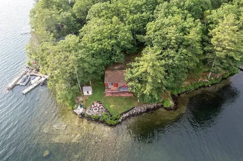 30 Leopard's Leap Road Meredith NH 03253