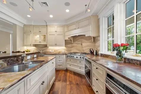 30 Leopard's Leap Road Meredith NH 03253