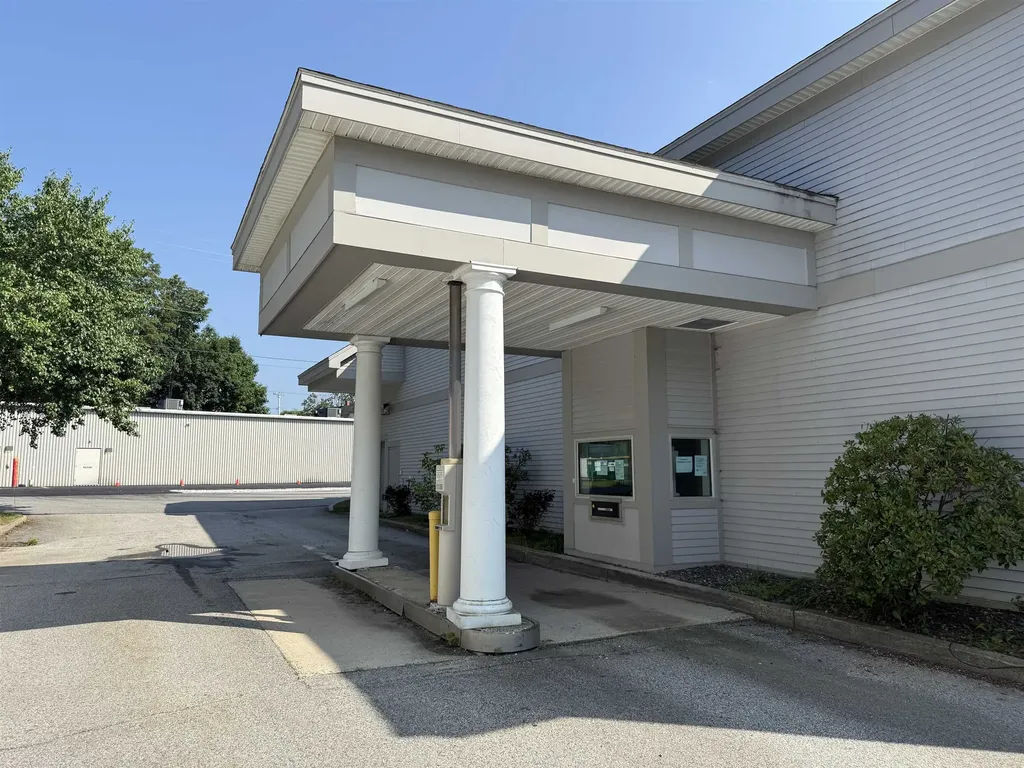 41 Carroll Street Pittsfield NH 03263