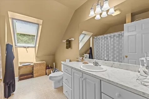 30 Eastman Farm Road Burlington VT 05408