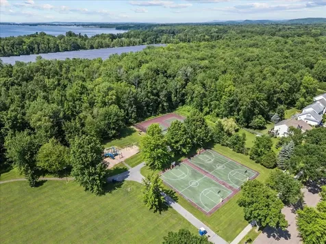 30 Eastman Farm Road Burlington VT 05408