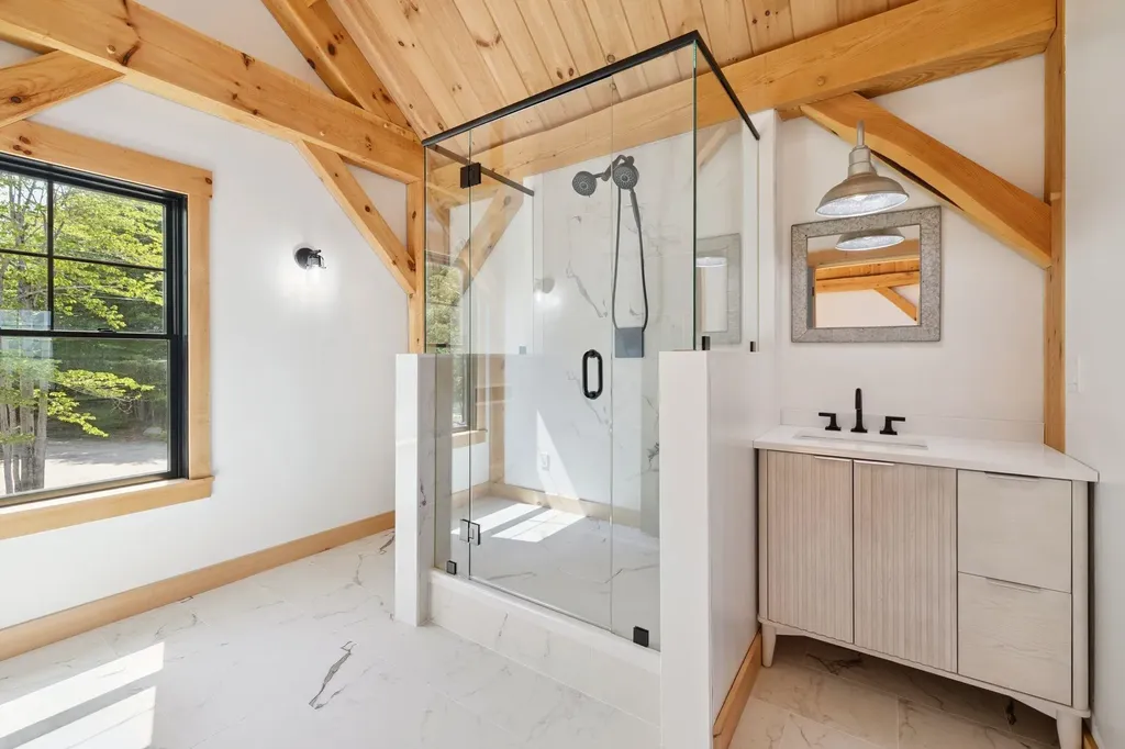 19 Passaconway Road Ossipee NH 03814