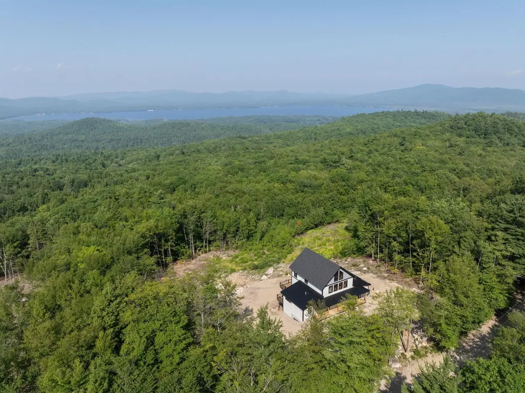 19 Passaconway Road Ossipee NH 03814