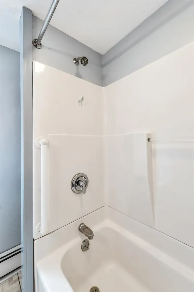 225 Simon Hill Road Effingham NH 03882