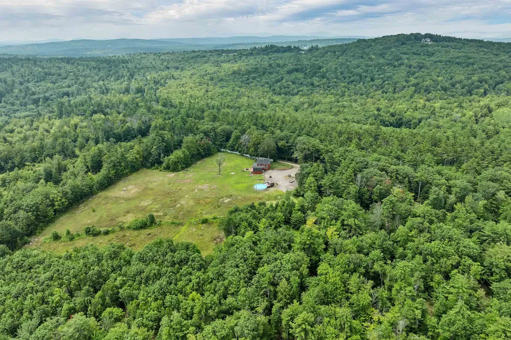 225 Simon Hill Road Effingham NH 03882