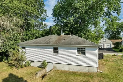 14 Sargent Street Allenstown NH 03275