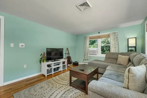 14 Sargent Street Allenstown NH 03275