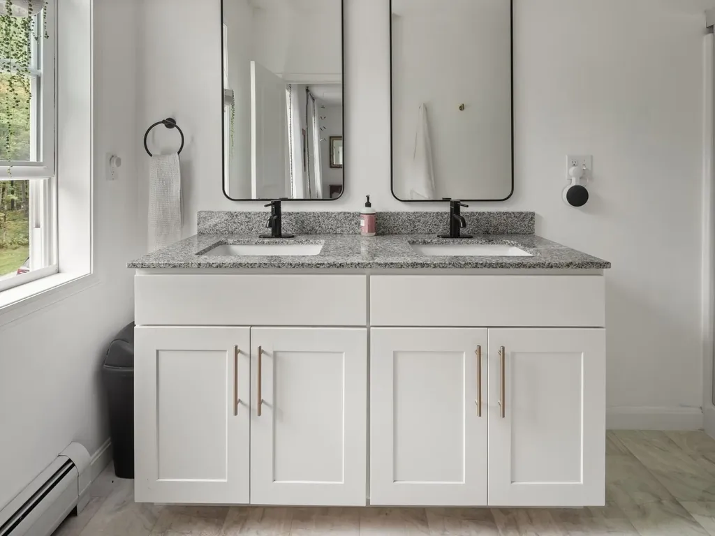 24 Warner Creek Underhill VT 05489