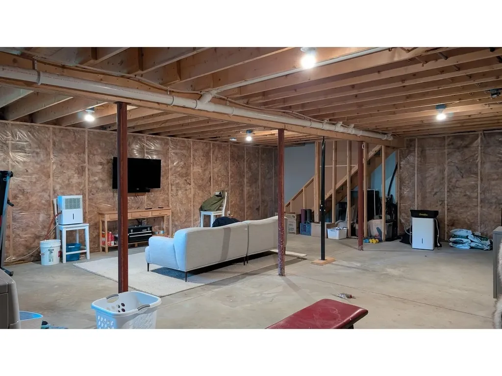 24 Warner Creek Underhill VT 05489