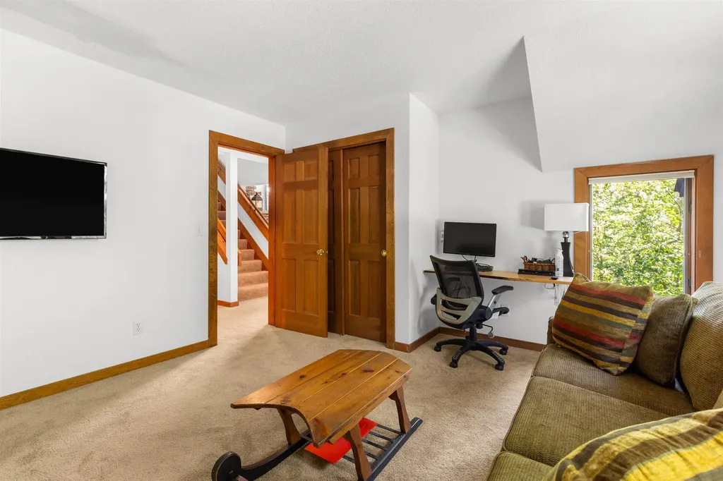 1226 East Ash Road Plymouth VT 05056