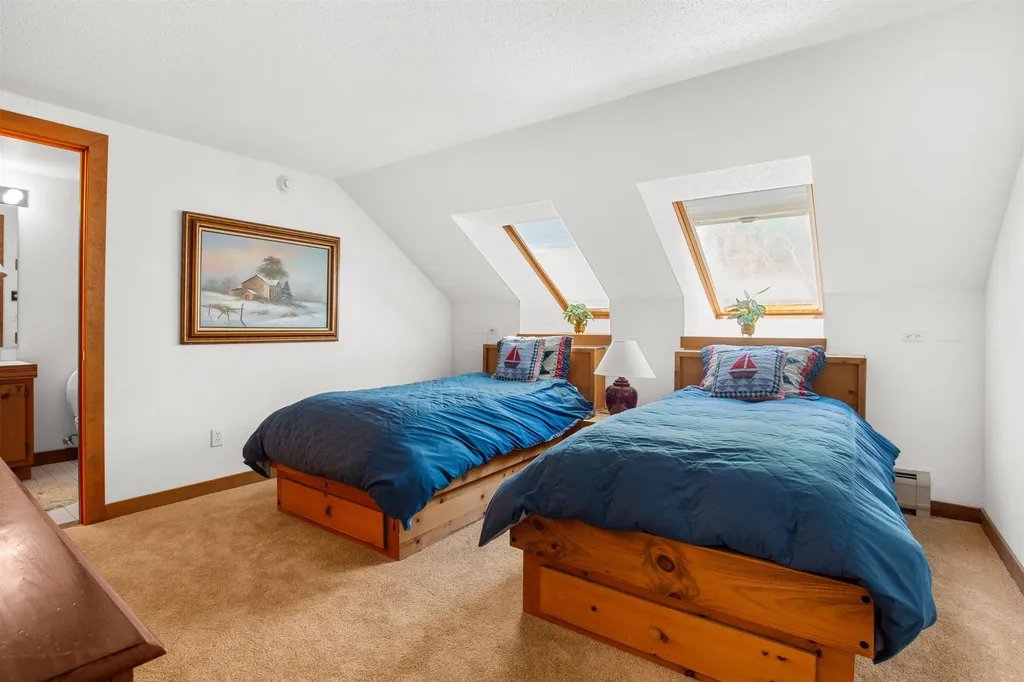 1226 East Ash Road Plymouth VT 05056