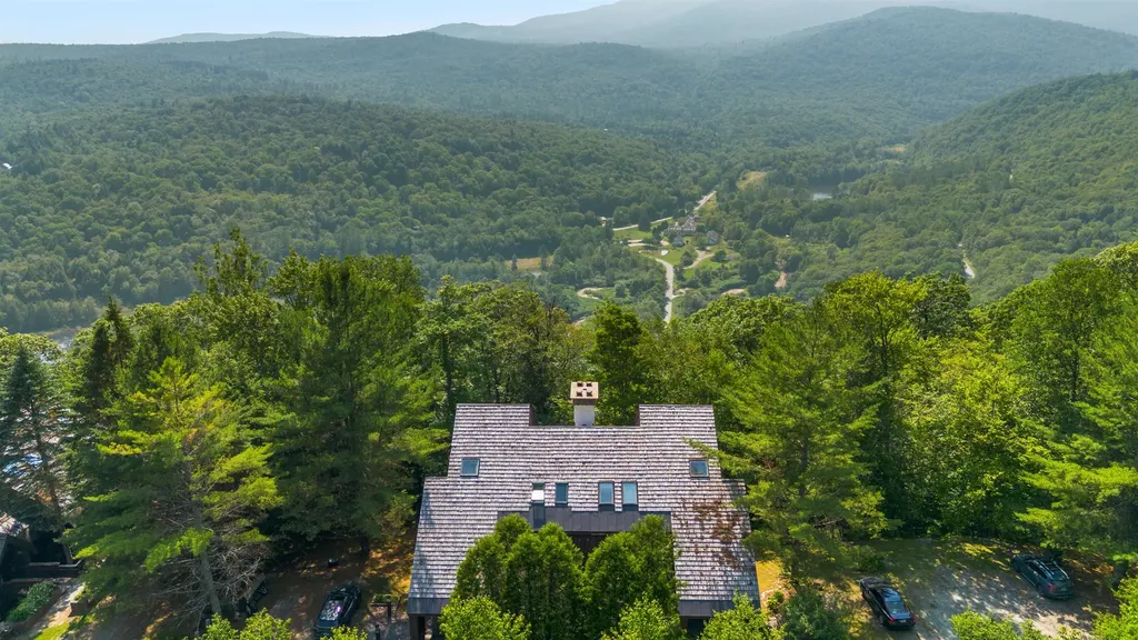 1226 East Ash Road Plymouth VT 05056