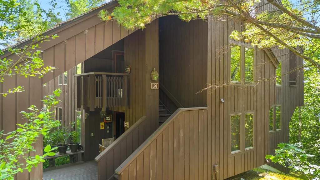 1226 East Ash Road Plymouth VT 05056