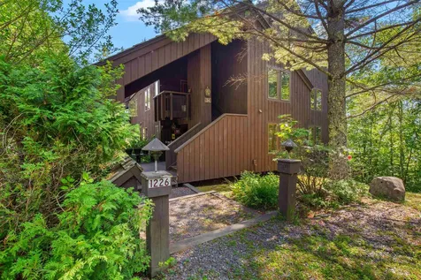 1226 East Ash Road Plymouth VT 05056