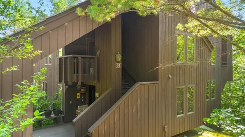 1226 East Ash Road Plymouth VT 05056