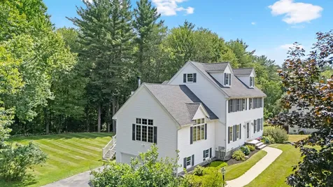 6 Carriage Chase Lane Atkinson NH 03811