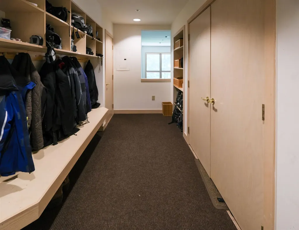 117 Ledgewood Road Ludlow VT 05149