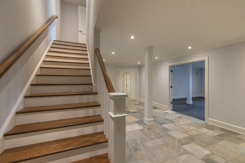 551 West Fields Road Manchester VT 05254