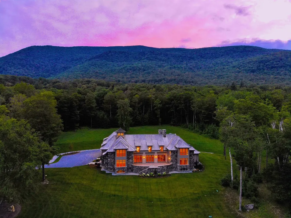 551 West Fields Road Manchester VT 05254