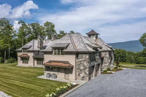 551 West Fields Road Manchester VT 05254