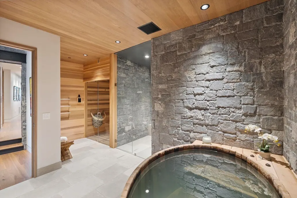 101 Switchback Lane Stowe VT 05672