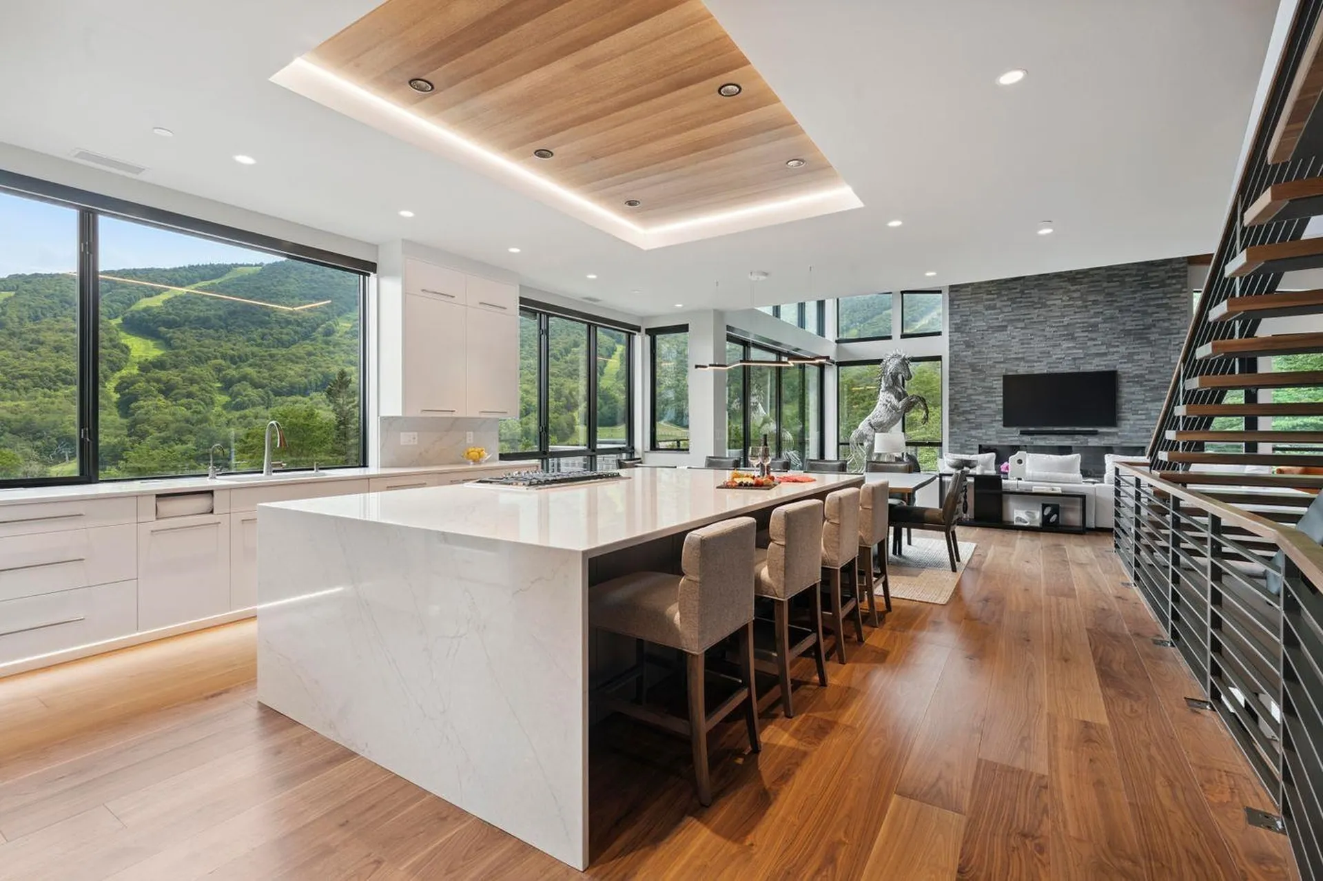 101 Switchback Lane Stowe VT 05672