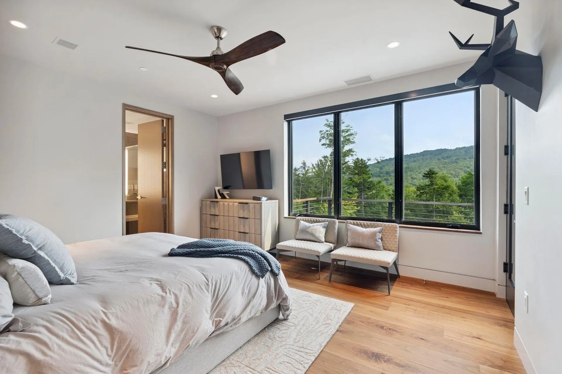 101 Switchback Lane Stowe VT 05672